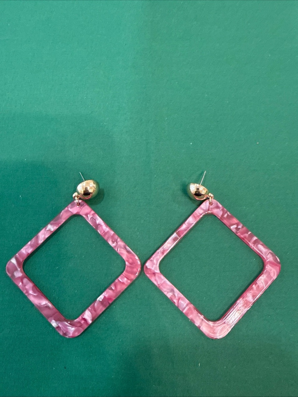 Pink Marbled Acrylic Square Dangle Earrings. 35F